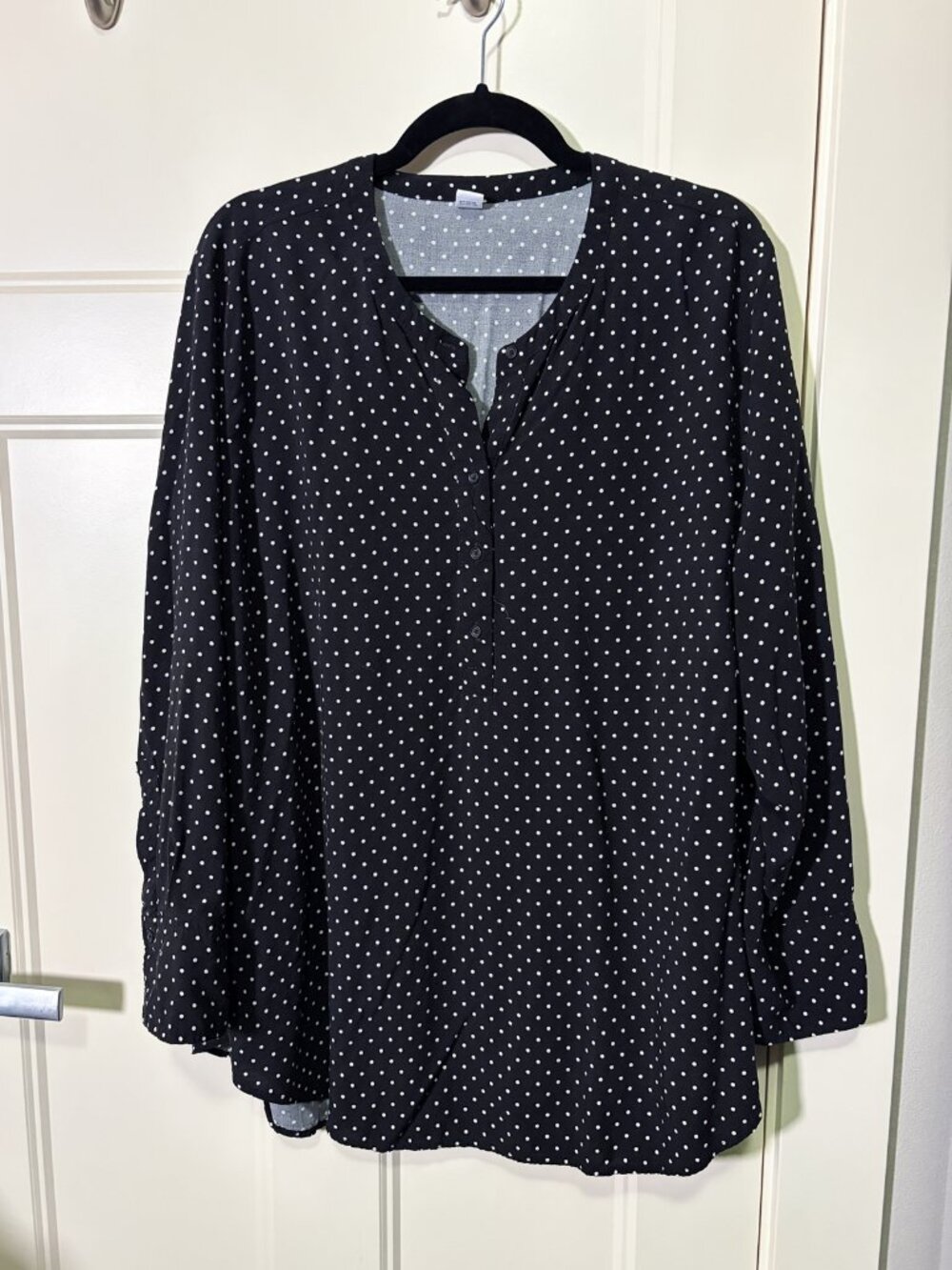 Old Navy XXL Long Sleeve Black & White Polka Dot Blouse